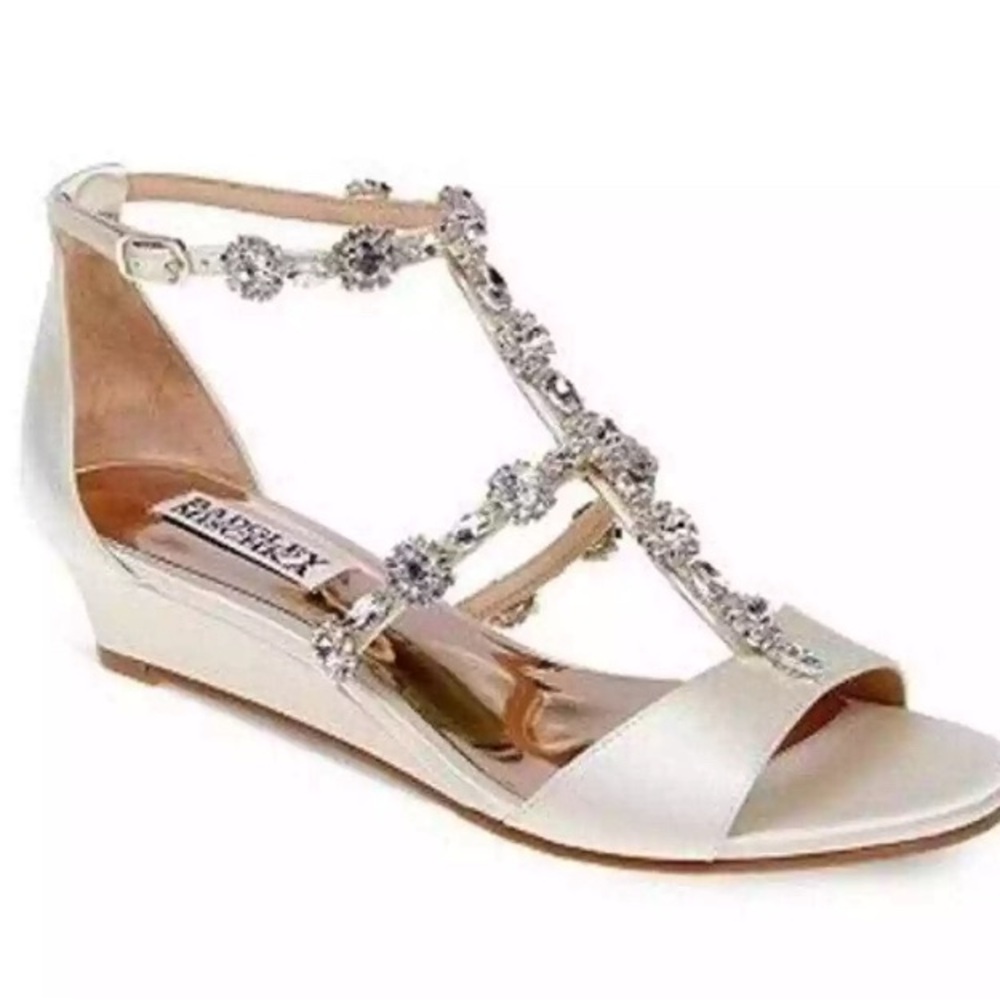 Jeweled BADGLEY MISCHKA TERRY Ivory Wedges Near New